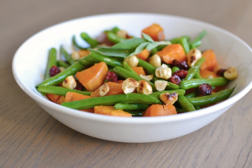 zoete-aardappel-hazelnoot-cranberry-sperzieboon-en-salieboter